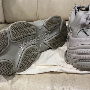 Balenciaga Triple S Sneaker (women)